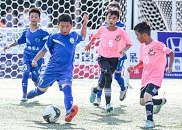 湖人120-119战胜步行者，赛后迎来2喜2忧，东契奇+里弗斯曝隐患！